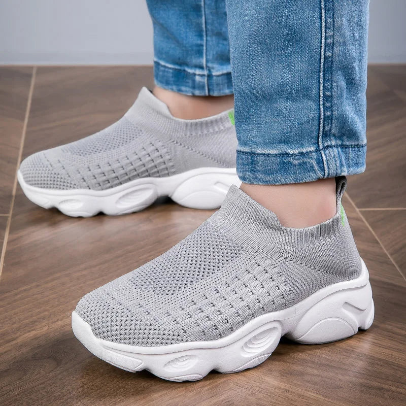 2024 Children Sneakers for Boys Mesh Breathable Running Sports Shoes Kids Girls Flat Casual Shoes Fashion  Knitted Running Shoes