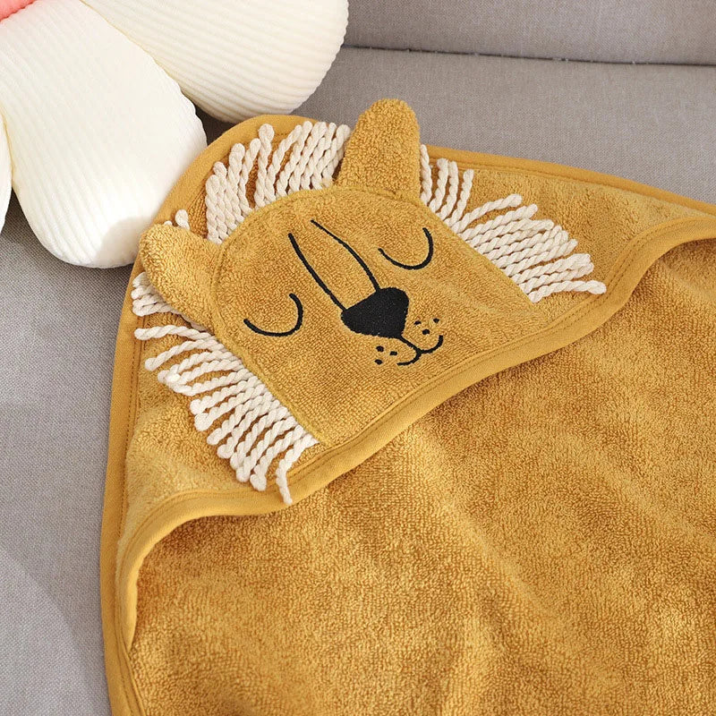 2023 Unisex Baby Bathrobe Bath Towel Flannel Cloak Cartoon Boy Girl Ultra-Soft Hooded Spa Robe Newborn Cover-Up Baby Shower Gift